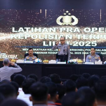 Polri Hadirkan Paradigma Baru Operasi Lilin-2025, Jaga Momentum Sosial dan Spiritual Masyarakat Polri menggelar Operasi Lilin-2025 dengan pendekatan humanis dan pelayanan publik untuk menjaga keamanan, ketertiban, serta kekhidmatan perayaan Natal dan Tahun Baru, sebagai wujud kehadiran negara dalam melindungi momentum sosial dan spiritual masyarakat.