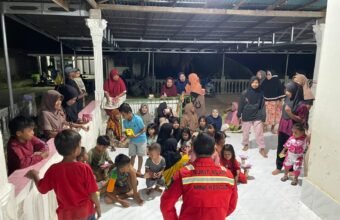 Trauma Healing Dukung Pemulihan Psikologis Anak Korban Banjir Sumatera Trauma Healing Dukung Pemulihan Psikologis Anak Korban Banjir Sumatera.