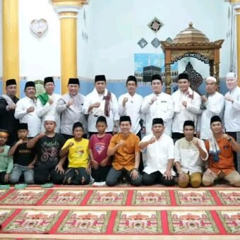 Safari Ramadan di Desa Majahtera, Bupati Banyuasin Komitmen Perbaiki Infrastruktur Jalan dan Jembatan