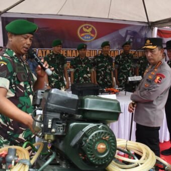 Kasrem 044/Gapo Hadiri Apel Ojol dan Buruh 'Nyago Bumi Sriwijaya Aman Bae' Bersama Kapolri di Palembang