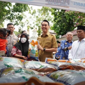 Program Berkah Jelang Idulfitri 1447 H, Pegawai Pemkab OKI Bantu Ribuan Warga Program Berkah Jelang Idulfitri 1447 H, Pegawai Pemkab OKI Bantu Ribuan Warga