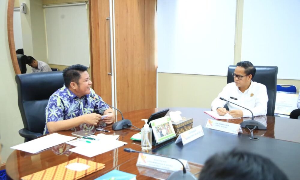 Gubernur Sumsel Terima Sertifikat HPL Mozaik 5 dan 6, Dorong Percepatan Tata Ruang dan Digitalisasi Pertanahan Gubernur Herman Deru Terima Sertifikat HPL Mozaik 5 dan 6, Dorong Percepatan Tata Ruang dan Digitalisasi Pertanahan