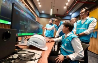 Cerita Petugas PLN Amankan Keandalan Listrik di Momen Idulfitri: Jaga Terang di Hari Kemenangan