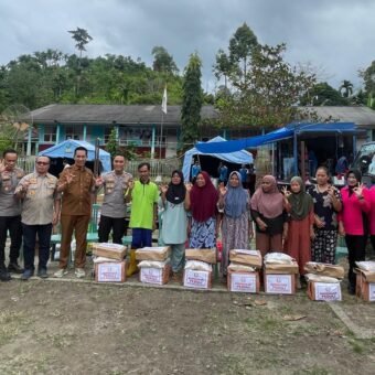 Polres OKU Selatan Salurkan Bantuan dan Siagakan Personel di Lokasi Bencana Banjir Bandang dan Longsor Polres OKU Selatan Salurkan Bantuan dan Siagakan Personel di Lokasi Bencana Banjir Bandang dan Longsor