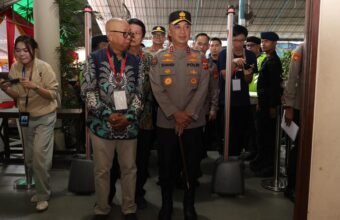 Kapolda Sandi Monitoring Gereja di Palembang, Pastikan Pengamanan Paskah Berjalan Optimal Kapolda Sumsel Turun Langsung Monitoring Gereja di Palembang, Pastikan Pengamanan Paskah Berjalan Optimal