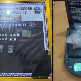 Polisi Tangkap Tangan Petani di Pulau Rimau, Amankan Sabu 20 Paket Polisi Tangkap Tangan Petani di Pulau Rimau, Amankan Sabu 20 Paket
