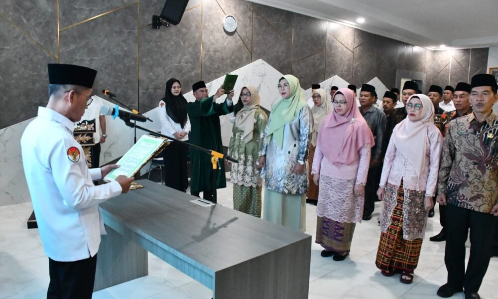 Lantik Kepala Madrasah, Kakanwil Kemenag Sumsel: Jaga Kepercayaan Masyarakat dan Prioritaskan Akhlak Lantik Kepala Madrasah, Kakanwil Kemenag Sumsel: Jaga Kepercayaan Masyarakat dan Prioritaskan Akhlak