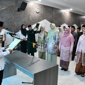 Lantik Kepala Madrasah, Kakanwil Kemenag Sumsel: Jaga Kepercayaan Masyarakat dan Prioritaskan Akhlak Lantik Kepala Madrasah, Kakanwil Kemenag Sumsel: Jaga Kepercayaan Masyarakat dan Prioritaskan Akhlak