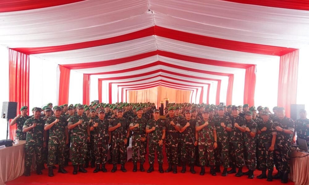 Tinjau Yonif TP 949/DR, Pangdam II/Sriwijaya Tekankan Kedisiplinan dan Pemanfaatan Lahan Produktif Tinjau Yonif TP 949/DR, Pangdam II/Sriwijaya Tekankan Kedisiplinan dan Pemanfaatan Lahan Produktif