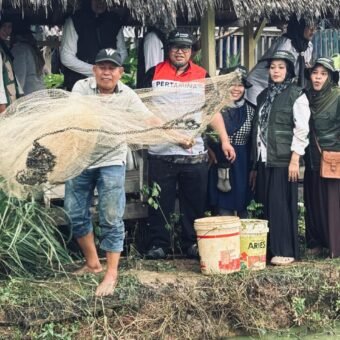 Budidaya Ikan ‘Karo Mamang’ Gerakkan Ekonomi Kelurahan Mangunjaya Budidaya Ikan 'Karo Mamang' Gerakkan Ekonomi Kelurahan Mangunjaya