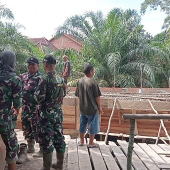 Warga Apresiasi Kodim 0404/Muara Enim yang Bangun Jembatan Beton di Muara Dua Warga Apresiasi Dedikasi Kodim 0404/Muara Enim yang Bangun Jembatan Beton di Muara Dua