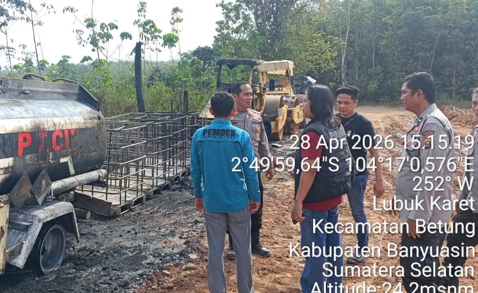 Tangki Penampungan BBM Terbakar dan Meledak Hebat, 4 Pekerja Alami Luka Bakar Serius⠀ Tangki Penampungan BBM CIP Banyuasin Terbakar dan Meledak Hebat, 4 Pekerja Alami Luka Bakar Serius ⠀