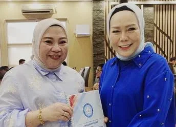 Titip Harapan Soliditas dan Perjuangan Perempuan, Lidyawati Cik Ujang Siap Pimpin PDRI Sumsel 2026–2031 Titip Harapan Soliditas dan Perjuangan Perempuan, Lidyawati Cik Ujang Siap Pimpin PDRI Sumsel 2026–2031