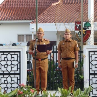 Sekda Aprizal: Soliditas ASN Kunci Sukses Program Ratu Dewa–Prima Salam Sekda Aprizal: Soliditas ASN Kunci Sukses Program Ratu Dewa–Prima Salam