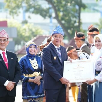 Wagub Sumsel Cik Ujang Dorong Transformasi Pembelajaran dan Penguatan Karakter pada Hardiknas 2026 Wagub Sumsel Cik Ujang Dorong Transformasi Pembelajaran dan Penguatan Karakter pada Hardiknas 2026