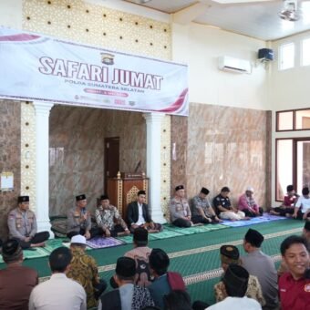 Jumat Curhat di Masjid Ar-Rahman Talang Betutu, Kapolda Sumsel Serap Langsung Aspirasi Warga