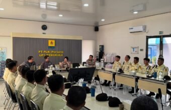 Peringati Hari Buruh, PLN Bengkulu Perkuat Garda Terdepan Pengamanan untuk Jaga Keandalan Listrik Peringati Hari Buruh, PLN Bengkulu Perkuat Garda Terdepan Pengamanan untuk Jaga Keandalan Listrik