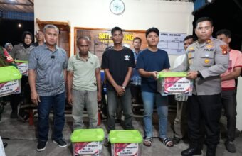 Kawal Program Kesejahteraan Nasional, Polda Sumsel Salurkan Bantuan Sosial Melalui Satkamling di Gandus Kawal Program Kesejahteraan Nasional, Polda Sumsel Salurkan Bantuan Sosial Melalui Satkamling di Gandus
