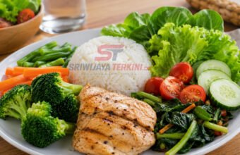 5 Manfaat Makan Siang dengan Sayur-Sayuran, Nomor 4 Bikin Tubuh Makin Sehat dan Bertenaga! Makan siang dengan sayur-sayuran. (Foto: dok/previews.sriwijayaterkini.id)