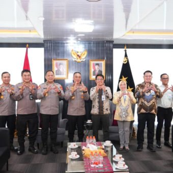 Polda Sumsel dan Bank Sumsel Babel Bangun Koordinasi Strategis, Kapolda Siap Dukung Keamanan Operasional Perbankan Daerah Polda Sumsel dan Bank Sumsel Babel Bangun Koordinasi Strategis, Kapolda Siap Dukung Keamanan Operasional Perbankan Daerah. (Foto: Yulie/previews.sriwijayaterkini.id)