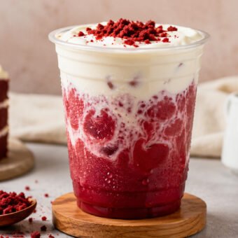 Red Velvet Drink berhasil mencuri perhatian para pecinta kuliner dan penikmat minuman manis. (Foto: istimewa)