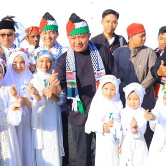 Herman Deru Ajak Warga Sumsel Perkuat Kepedulian untuk Palestina pada Konser Amal Wali Band
