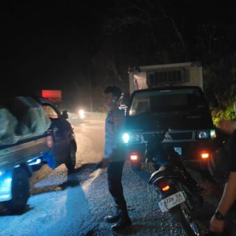 3 Pelaku Bersenjata Tajam Rampok Sopir Mobil Box Es Krim di Jalan Lintas PGA-Kepahiang